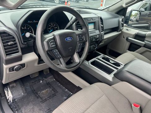 Used 2017 Ford F150 XLT AWD/4WD image 11
