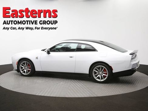 Used 2024 Dodge Charger Daytona Scat Pack w/ Plus Group AWD/4WD image 63