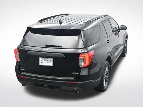 Certified 2023 Ford Explorer XLT w/ Equipment Group 202A AWD/4WD image 29
