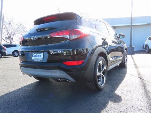 Used 2017 Hyundai Tucson Sport image 8