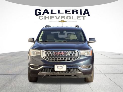 Used 2019 GMC Acadia Denali image 3