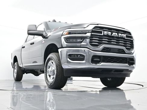 New 2026 RAM 2500 Tradesman w/ Chrome Appearance Group image 34