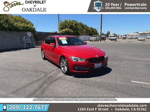 Used 2018 BMW 330i Sedan w/ Convenience Package RWD image 3
