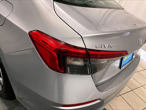 Used 2022 Honda Civic LX image 31