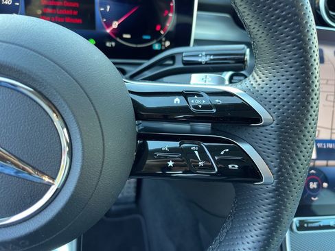 Used 2024 Mercedes-Benz C 300 4MATIC Sedan image 19