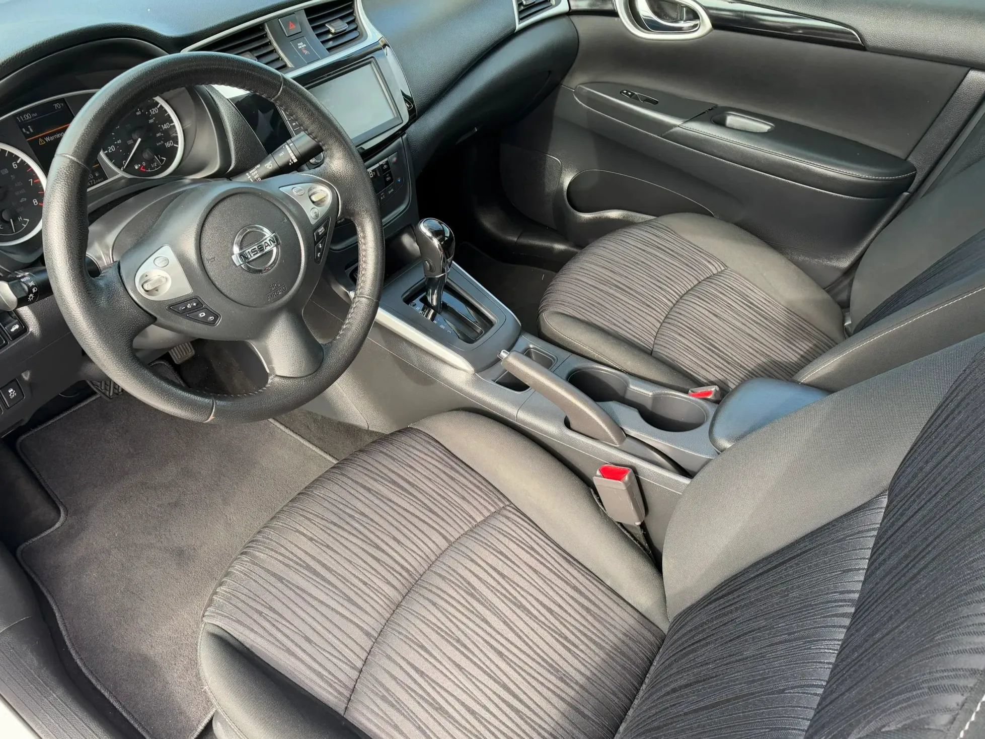 Used 2019 Nissan Sentra SV w/ Special Edition Package FWD image 21