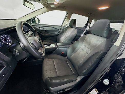 Used 2025 Nissan Rogue SV image 13