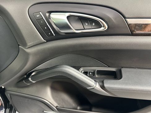 Certified 2016 Porsche Cayenne S AWD/4WD image 20