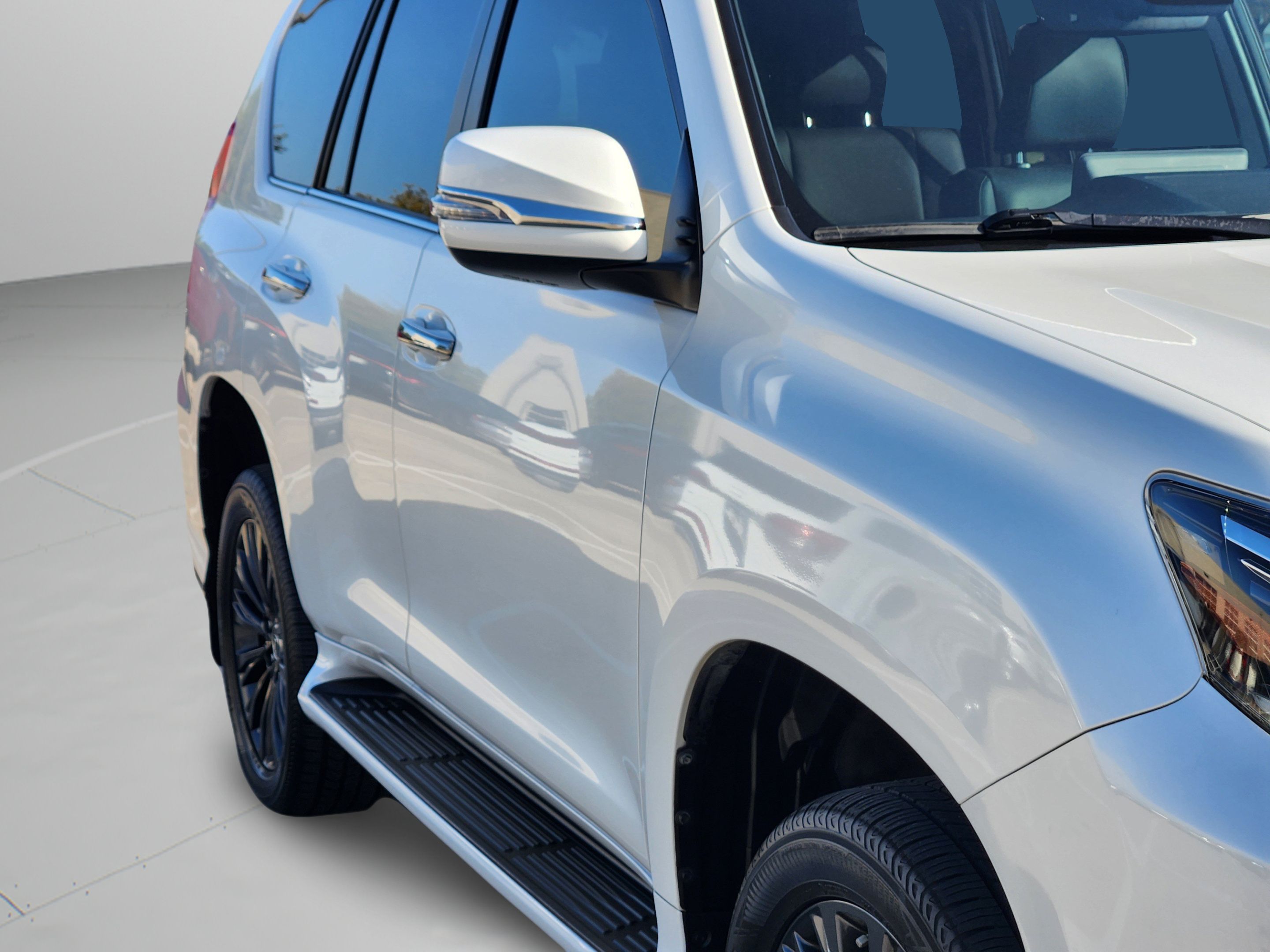 Used 2022 Lexus GX 460 Premium w/ Accessory Package AWD/4WD image 43