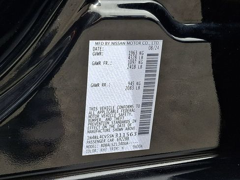 Used 2025 Nissan Altima 2.5 SR FWD image 26
