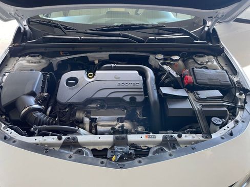 Used 2024 Chevrolet Malibu LT image 30