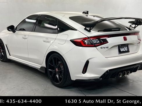 Used 2025 Honda Civic Type R image 3