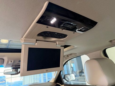 Used 2019 GMC Yukon Denali w/ Denali Ultimate Package image 28