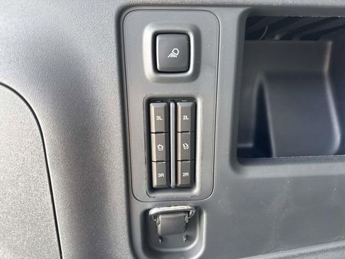 New 2026 Ford Expedition Active image 15