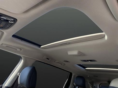 New 2026 Kia Carnival SX image 7