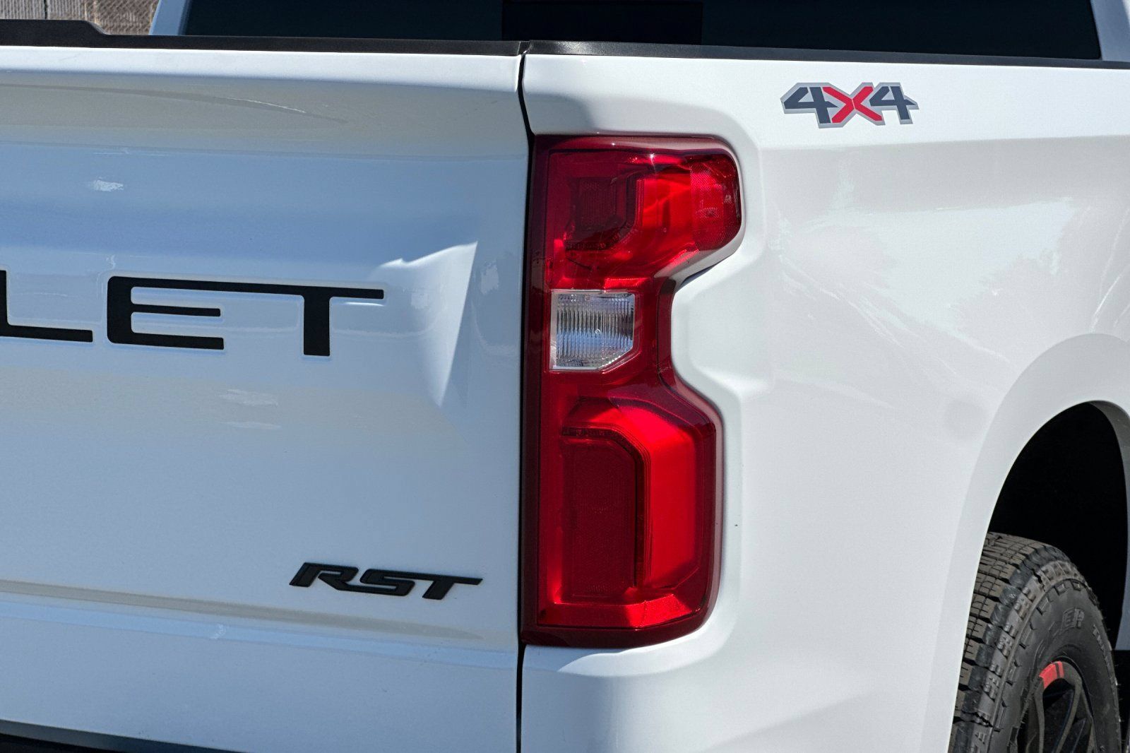 New 2026 Chevrolet Silverado 1500 RST w/ Redline Edition AWD/4WD image 29
