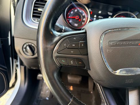 Used 2019 Dodge Charger SXT image 23