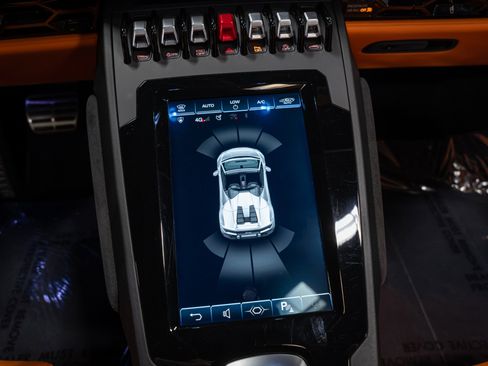 Used 2021 Lamborghini Huracan EVO RWD image 64