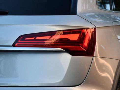 Used 2021 Audi SQ5 Premium Plus w/ Premium Plus Package image 12