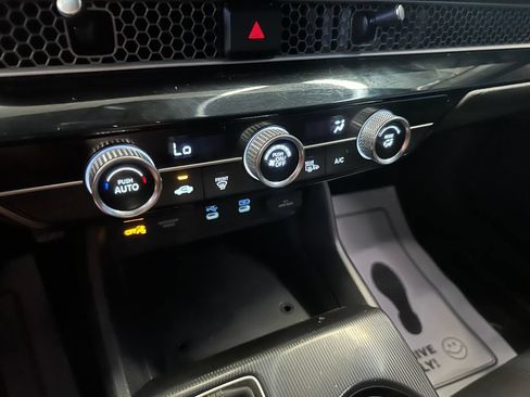 Used 2025 Honda Civic Sport image 15