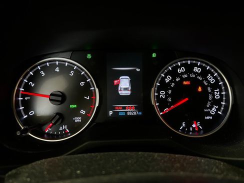 Used 2021 Toyota RAV4 XLE AWD/4WD image 10