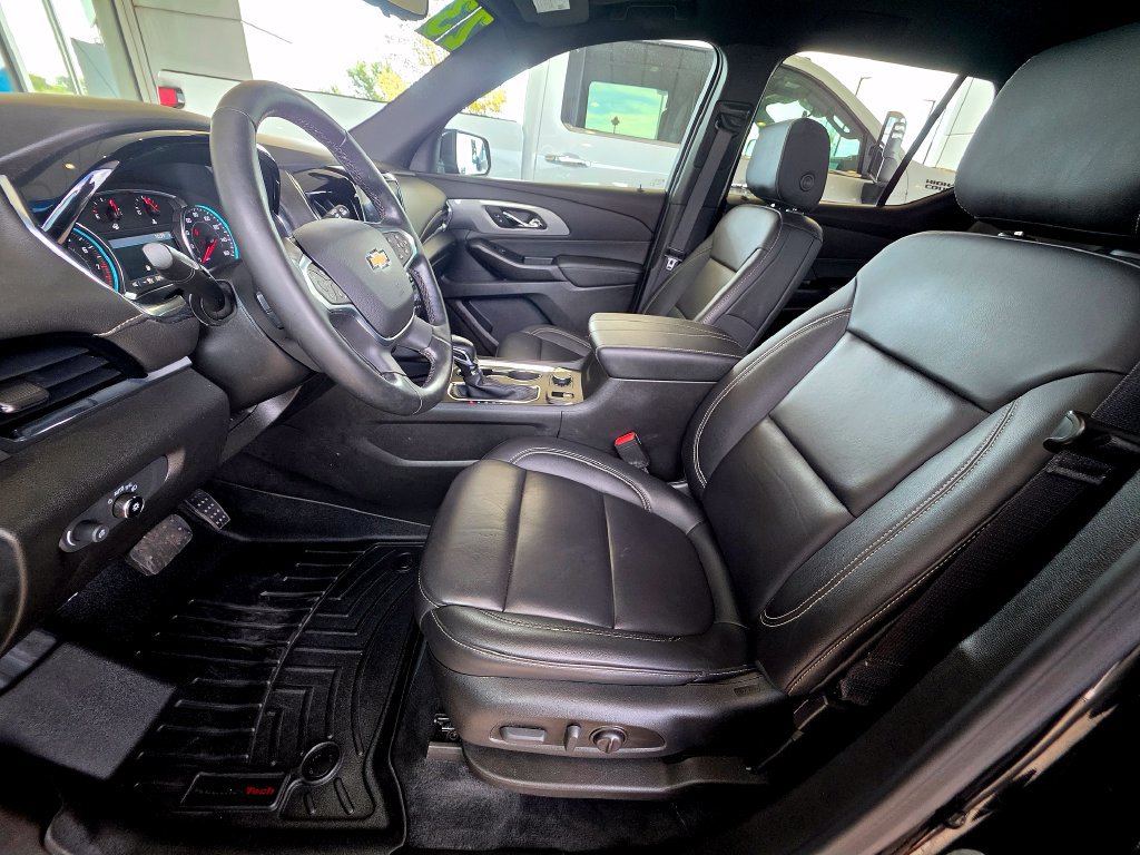 Used 2023 Chevrolet Traverse LT w/ LT Premium Package AWD/4WD image 20