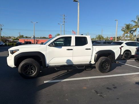Used 2024 Toyota Tacoma SR image 17