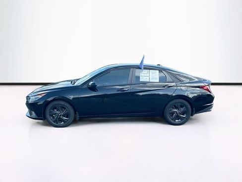 Used 2022 Hyundai Elantra SEL FWD image 5