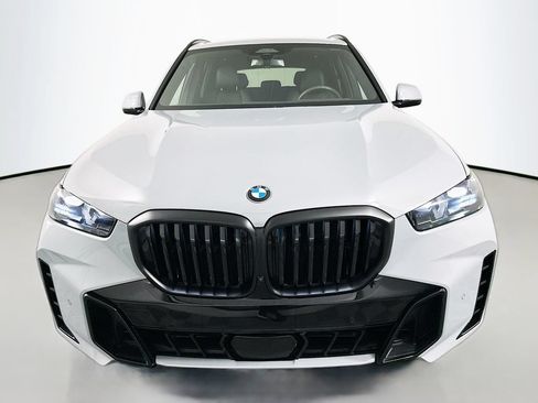 Used 2026 BMW X5 xDrive40i w/ M Sport Package AWD/4WD image 2