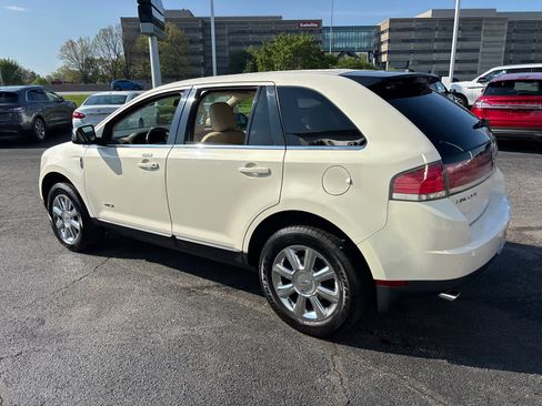 Used 2008 Lincoln MKX 2WD image 5