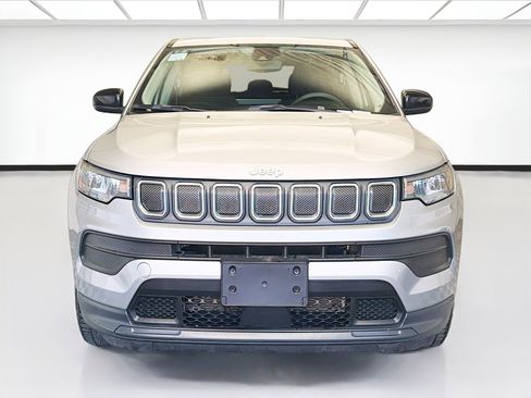 Used 2022 Jeep Compass Sport AWD/4WD image 2