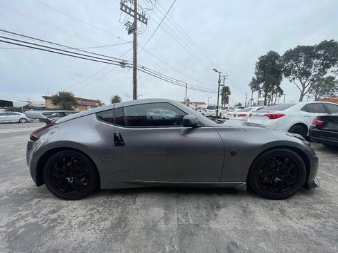 Used 2014 Nissan 370Z Touring w/ Aerodynamics Package image 4
