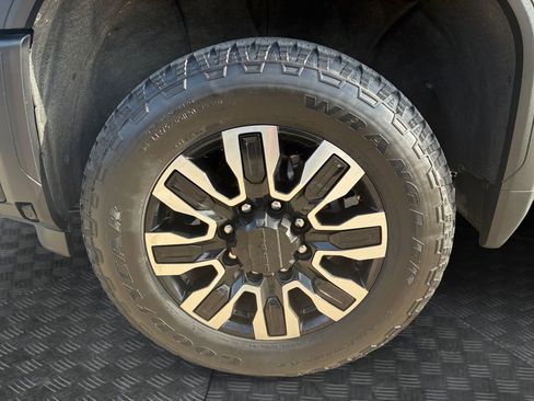 Used 2024 GMC Sierra 2500 Denali Ultimate image 23