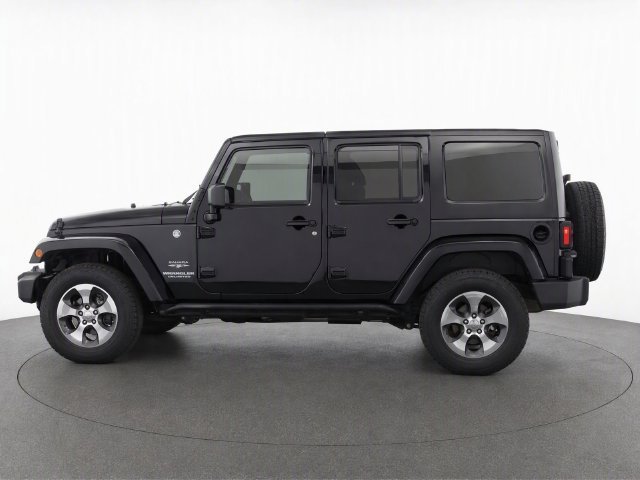 Used 2016 Jeep Wrangler Unlimited Sahara w/ Connectivity Group AWD/4WD image 6