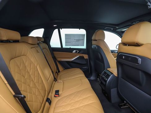 New 2026 BMW X5 xDrive50e w/ Executive Package image 27