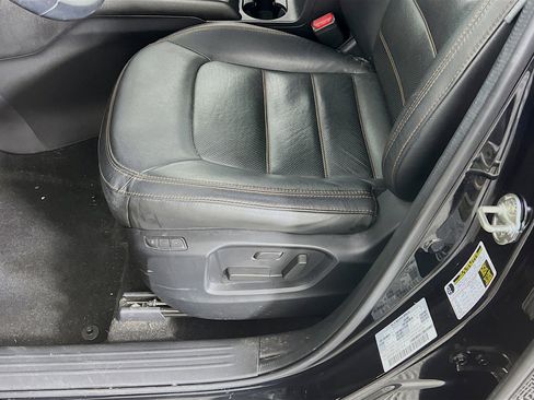 Used 2023 MAZDA CX-5 AWD 2.5 S w/ Preferred Package image 4