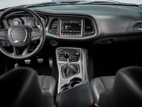 Used 2022 Dodge Challenger R/T Scat Pack w/ Shaker Package image 20