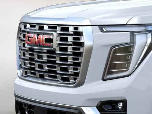New 2026 GMC Yukon Denali w/ Sun & Power Step Package AWD/4WD image 13