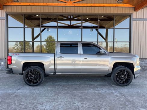 Used 2017 Chevrolet Silverado 1500 LT w/ All Star Edition image 6