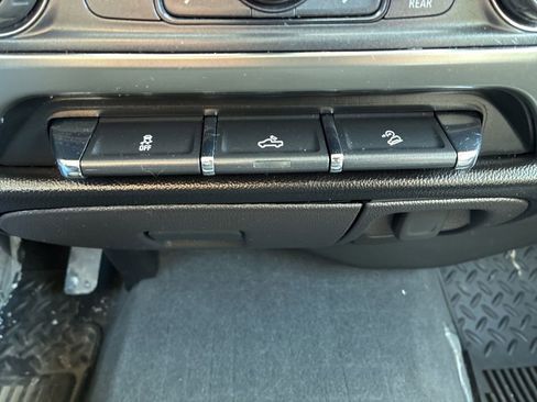 Used 2018 Chevrolet Silverado 1500 LT w/ All Star Edition image 14