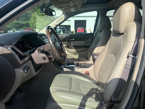 Used 2016 GMC Acadia Denali AWD/4WD image 2