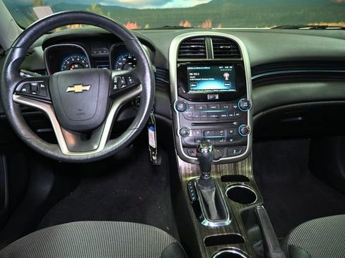 Used 2016 Chevrolet Malibu LT image 53
