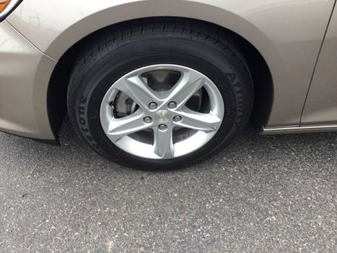 Used 2024 Chevrolet Malibu LS image 8