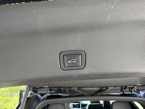 Used 2024 GMC Yukon Denali AWD/4WD image 21