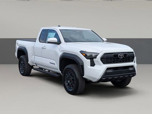 New 2026 Toyota Tacoma 2WD Xtracab image 1