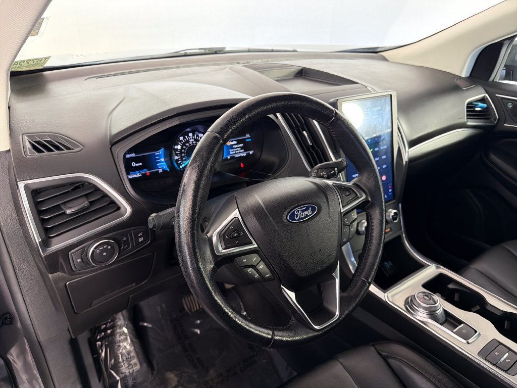 Used 2022 Ford Edge Titanium AWD/4WD image 13