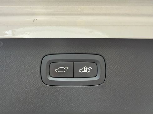 Used 2016 Volvo XC90 T6 Inscription AWD/4WD image 39
