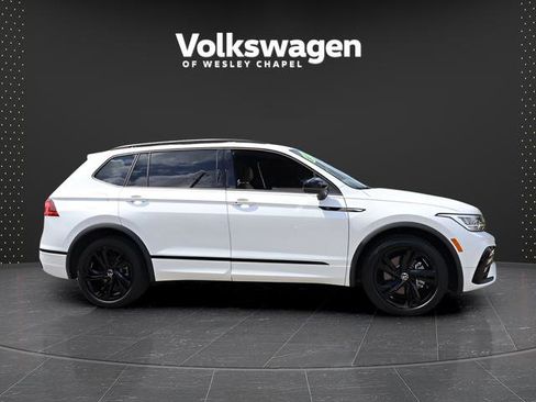 Certified 2024 Volkswagen Tiguan SE R-Line FWD image 8