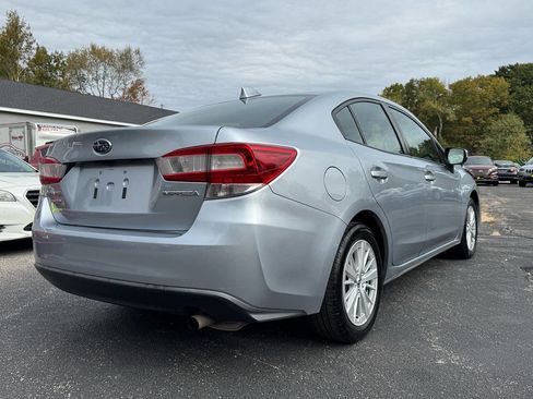 Used 2018 Subaru Impreza 2.0i Premium image 9