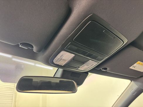 Used 2022 Honda Accord Sport image 17